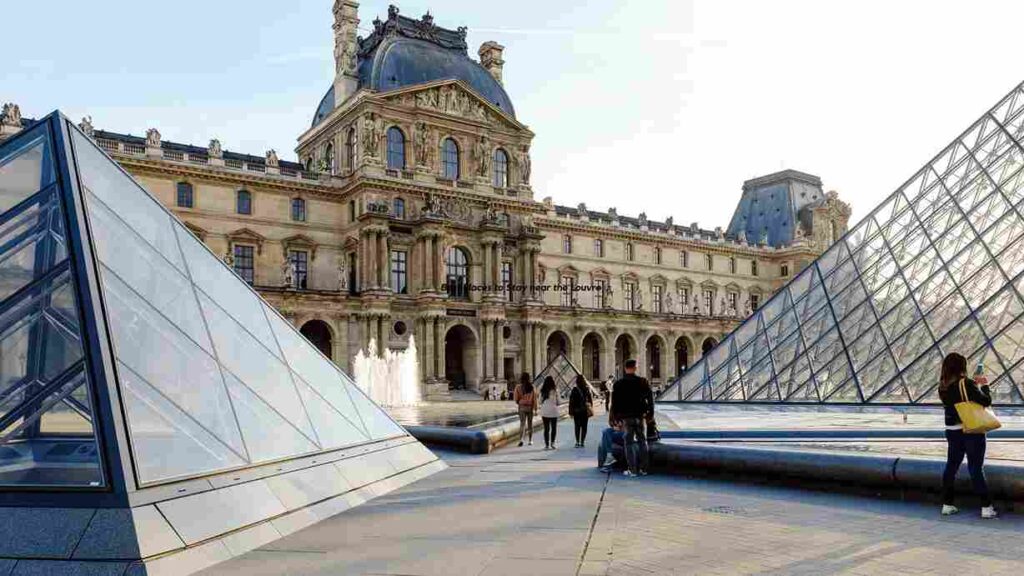 Best Places to Stay near the Louvre
